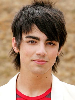 20090628190920-joe-jonas.jpg